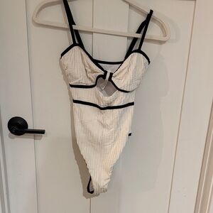 Cupshe White and Black One Piece Swimsuit